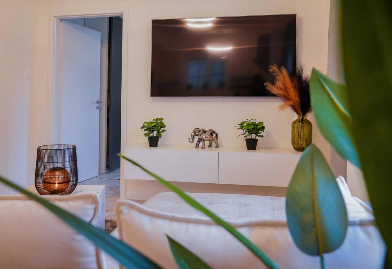 Corvin Avenue Premium Central Apartment Budapest Exterior foto